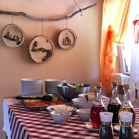 Inn Vila Iris *